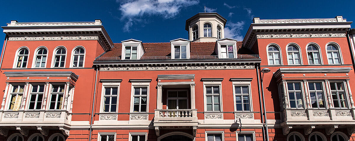 Internationales Begegnungszentrum (IBZ), Altbau, Straßenfront